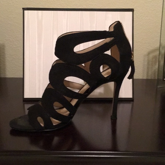 Shoes - Picture 3 of 3